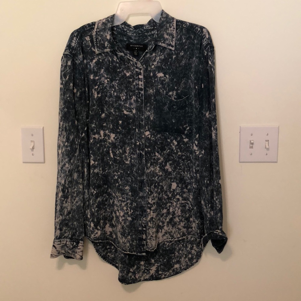 Urban Outfitters Button-down